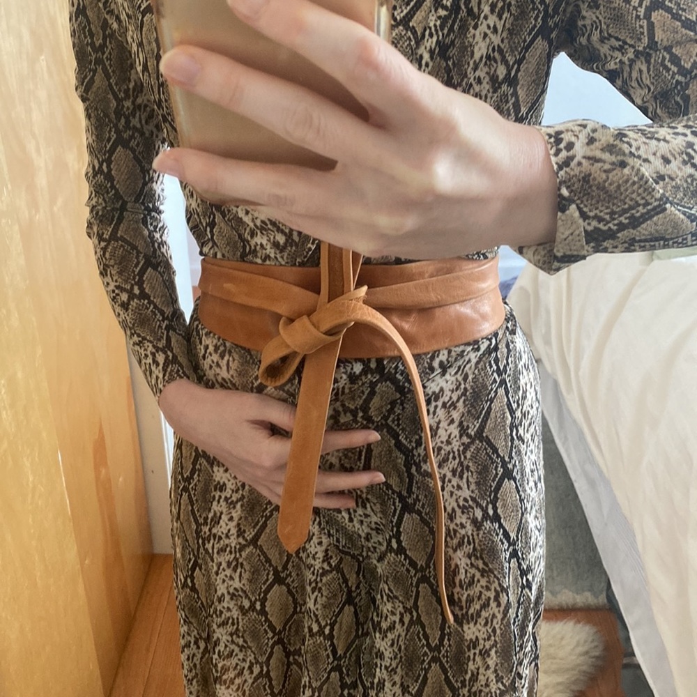 Anthropologie Obi Camel leather belt
